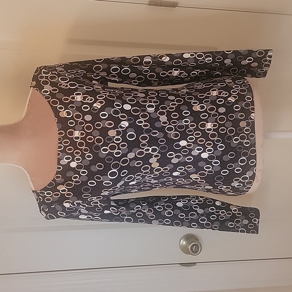 The Limited Stretch Circle Pattern Long Sleeve Top, Size S.  EUC - Picture 1 of 5